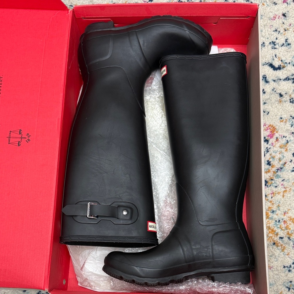Hunter Tall Classic Black Matte Waterproof Boots Size 8